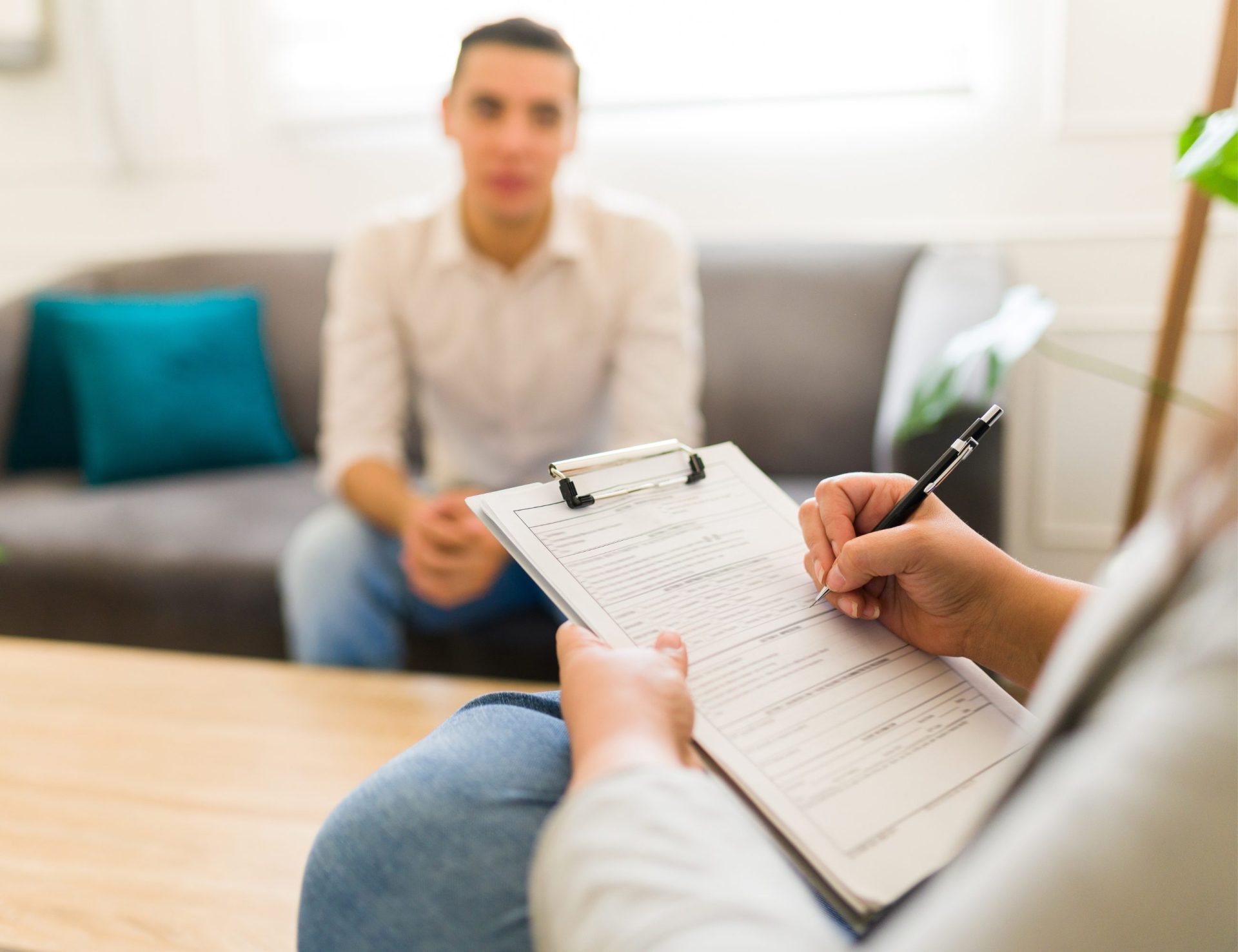 Lire la suite à propos de l’article Comment utiliser des scripts en hypnose ?